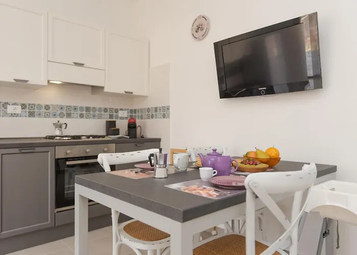 Casa Lory - Con 2 In Centro Abitato Tatil Evi *