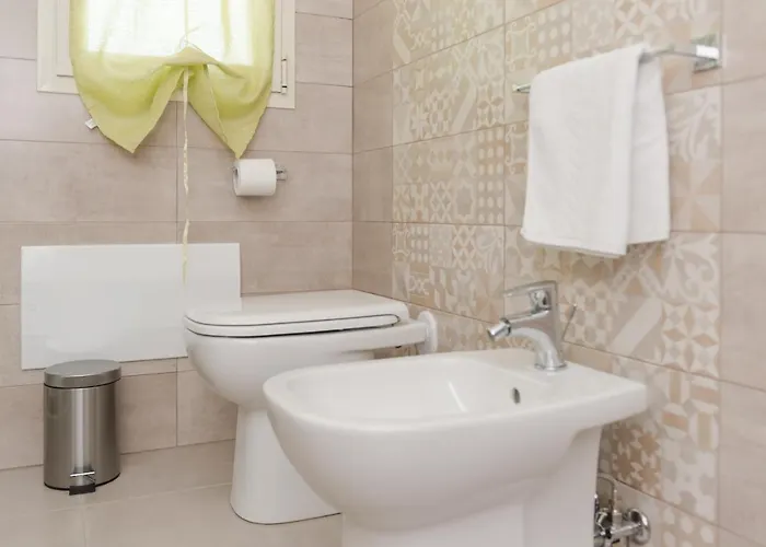 Casa Lory - Con 2 In Centro Abitato Nyaraló